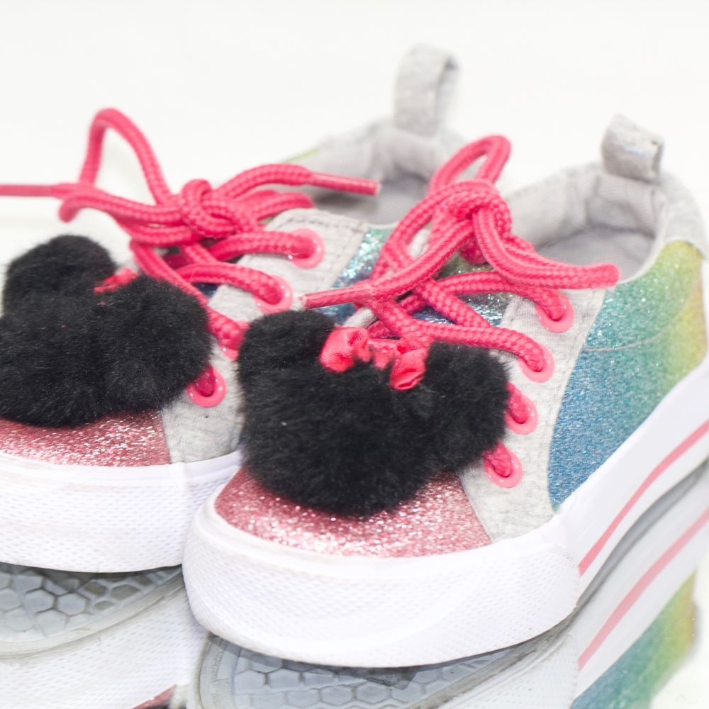 Batel's Mini Mouse Shoes - Picture 3 of 7